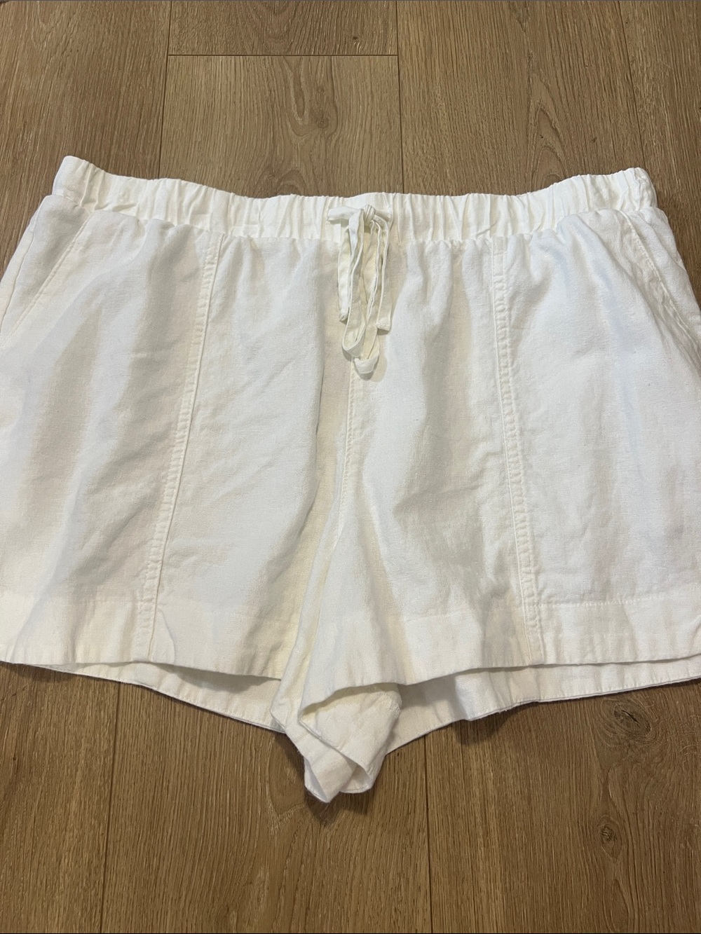 Universal Thread White High-Waist Linen-Blend Drawstring Shorts